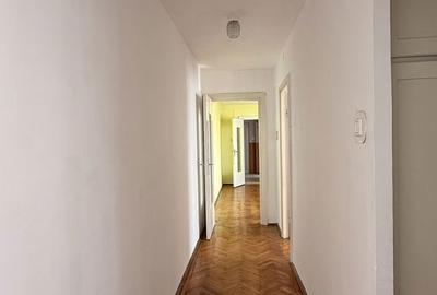 Apartament cu 3 camere semidecomandat în Circumvalațiunii - 5