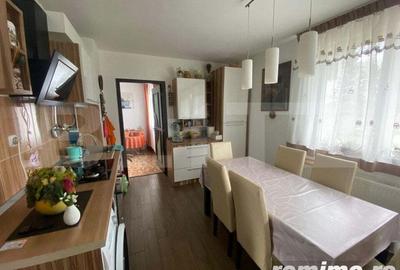 Casă cu 5 camere cu Teren 2100 Mp în Central - 12