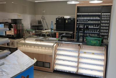Berceni-Piata Sudului spatiul de vanzare - 144 mp-pret 700000 euro - 5