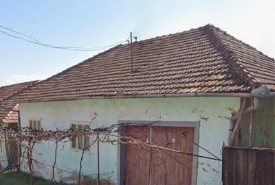 Casă cu 4 camere în Mierag