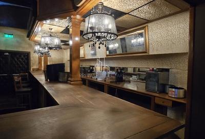 Spațiu comercial, de 452 mp, în Central - 14