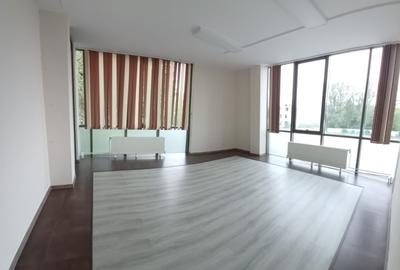 Spatiu comercial pretabil birouri-cabinete - 1