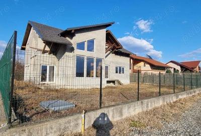 Casă cu 6 camere în Bujoreni - 4