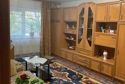 2 camere decomandat, centrala gaz, et 1, Tomis 3, termen lung, contract,400 euro 2 camere decomandat, centrala gaz, et 1, Tomis 3, termen lung, contract,400 euro - 4