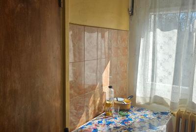 Apartament cu 3 camere semidecomandat în Titan - 3