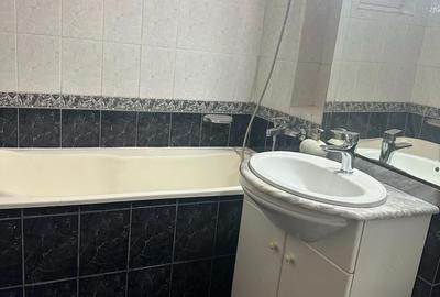Apartament cu 3 camere decomandat în Siloz - 2