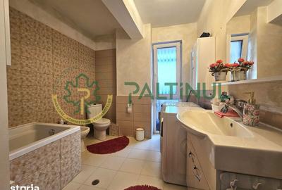 Apartament cu 4 camere decomandat în Central - 12