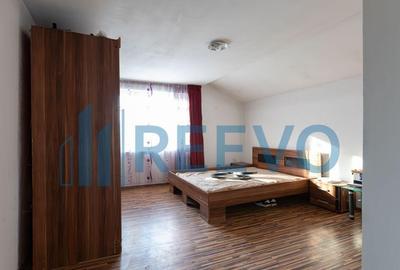 Casă cu 3 camere cu Teren 4060 Mp în Central - 3