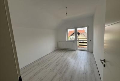 Casă individuală cu 4 camere cu Canalizare în Gura Râului - 6