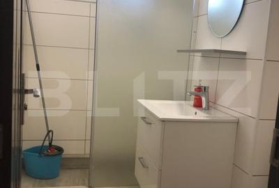 Apartament luminos cu 2 camere, 50 mp, etaj 3/4, zona Astra - Bulevardul Saturn - 6