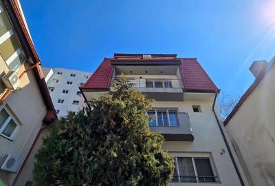 Casă individuală cu 10 camere cu Canalizare în Dorobanți - 12