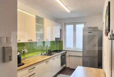 Apartament cu 3 camere semidecomandat, mobilat în Rogerius