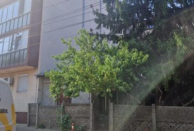 Casă cu 4 camere cu Teren 181 Mp în Exterior Vest - 1