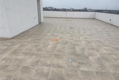 Penthouse cu 4 Camere si terasa de 160 mp in zona centrala a - 2