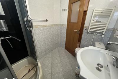 Apartament cu 3 camere decomandat în 13 Septembrie - 7
