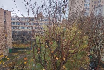 Garsoniera de vanzare in Tractorul - 1