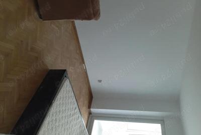 Apartament cu 3 camere decomandat în Tei - 9