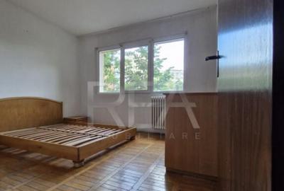 Apartament cu 4 camere aproape de pia?a agroalimentara Tit - 12