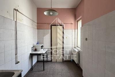 Ap de renovat cu vedere la punctele cardinale - 18