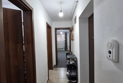 Apartament 2 camere, 1 Decembrie, Trapezului - 9
