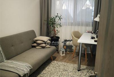 Casă cu 4 camere cu Canalizare în Central - 5