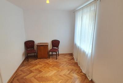 Vand apartament de 3 camere,etaj 1,zona Calea Dumbravii -Dioda - 4