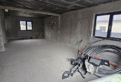 Casă cu 5 camere cu Teren 800 Mp în Central - 4