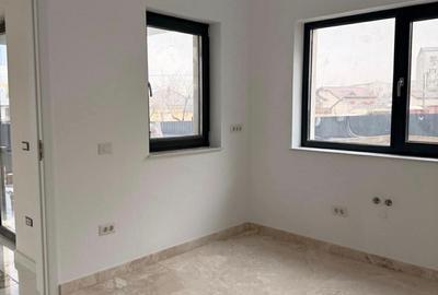 Casă individuală cu 4 camere cu Canalizare în Est - 4