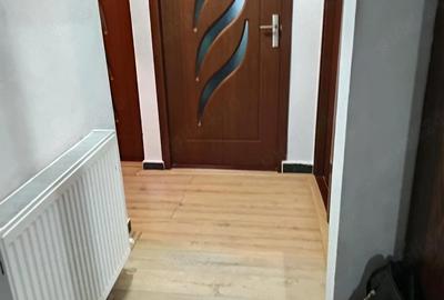 Apartament cu 3 camere decomandat în Soarelui - 1