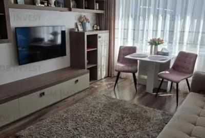 Apartament cu 3 camere decomandat în Tractorul - 1
