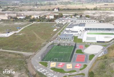 Casă cu 4 camere cu Teren 300 Mp în Central