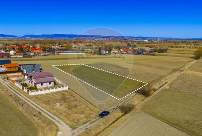 Teren agricol extravilan de 3700 mp, în Lunca Calnicului - 2
