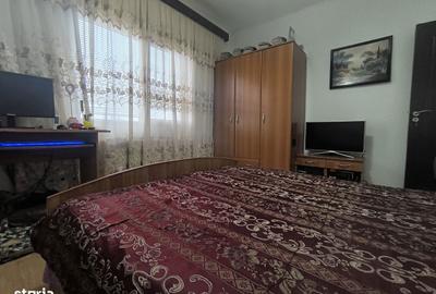 Casă cu 4 camere cu Teren 458 Mp în Săbăreni - 8