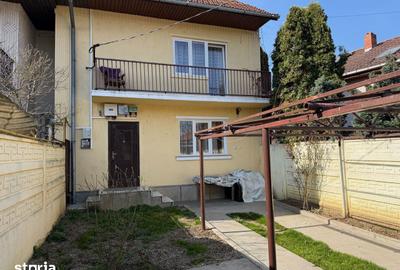 Casă cu 2 camere cu Teren 150 Mp în Titulescu - 1