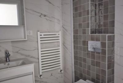 Apartament cu 3 camere decomandat în Energia - 14
