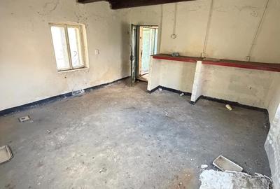Casă cu 2 camere cu Teren 2100 Mp în Zam - 3