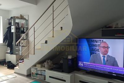Duplex cu 5 camere cu Canalizare în Central - 26