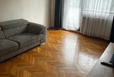Apartament cu 3 camere decomandat în Central - 1