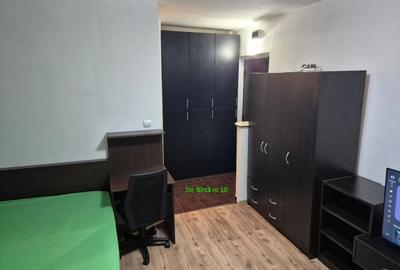 Proprietar - Inchiriez Garsoniera complet mobilata si utilata - Str Bârcă, nr 10 - 2