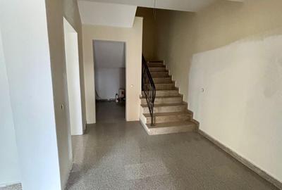 Casă individuală cu 8 camere cu Canalizare în Ion Creangă - 9