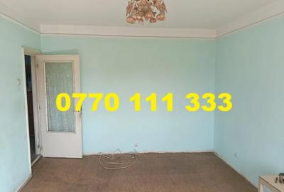 Apartament 2 camere decomandat, zona Buzaului.