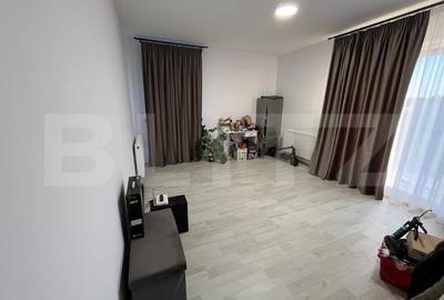 Apartament de vanzare, cu 3 camere, 80 mp, zona Sud - 18