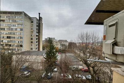 Apartament cu 2 camere semidecomandat în Independenței - 12