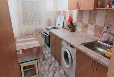 Pantelimon, Ritmului, stradal 8 din 10 dec 33mp vedere pe spate bloc 1981 reab term mob utilata - 4