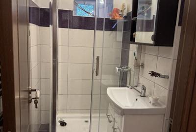 Garsonieră decomandată în Astra