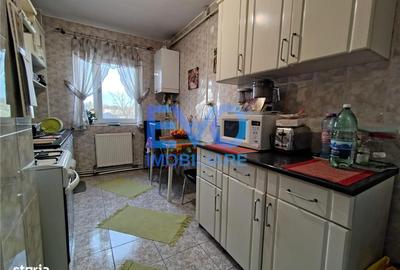 Apartament cu 4 camere în Tătărași - 8