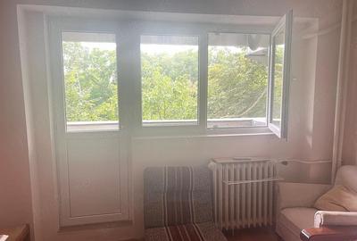 Apartament cu 3 camere decomandat în Tineretului - 9