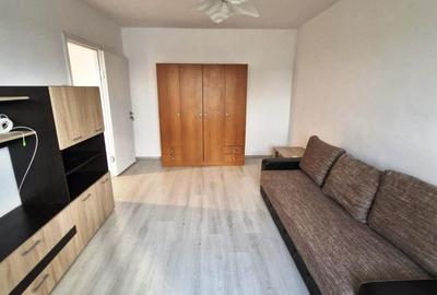 Garsonieră decomandată în Muncii - 2