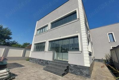 Casă cu 6 camere în Dobroești - 1