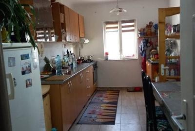 Casa cu 5.000 mp teren la E 60, zona Osorhei - 1